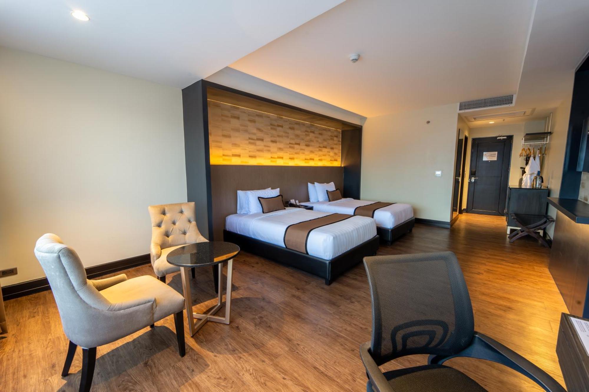 Metrocentre Hotel Tagbilaran City Exteriör bild